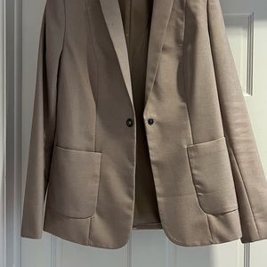 T.Tahari pants suit. Tan w/green pin strip on back.